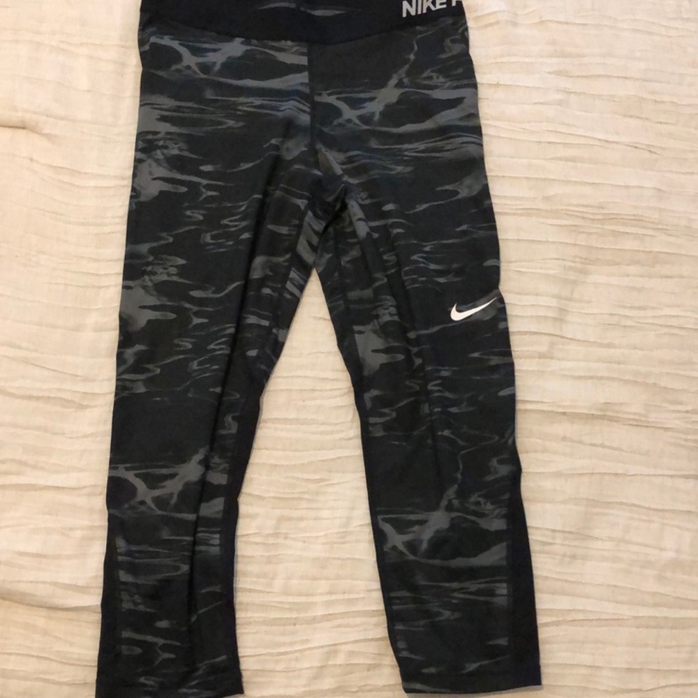 Nike legging and capris